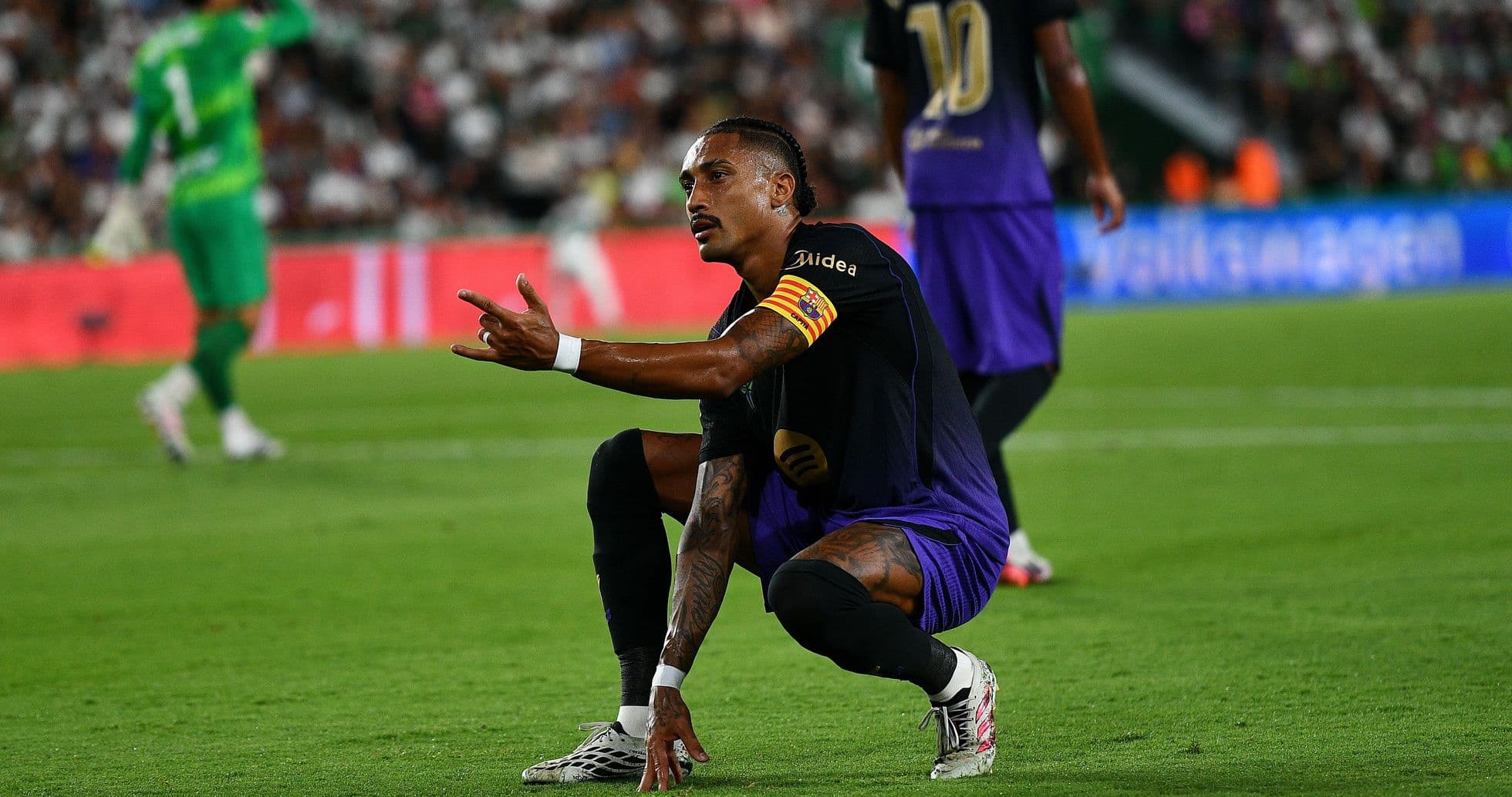 Raphinha dévoile la vraie raison derrière sa célébration Spider-Man face à Elche, dissipe les rumeurs sur Julian Alvarez Raphinha dévoile la vraie raison derrière sa célébration Spider-Man face à Elche, dissipe les rumeurs sur Julian Alvarez