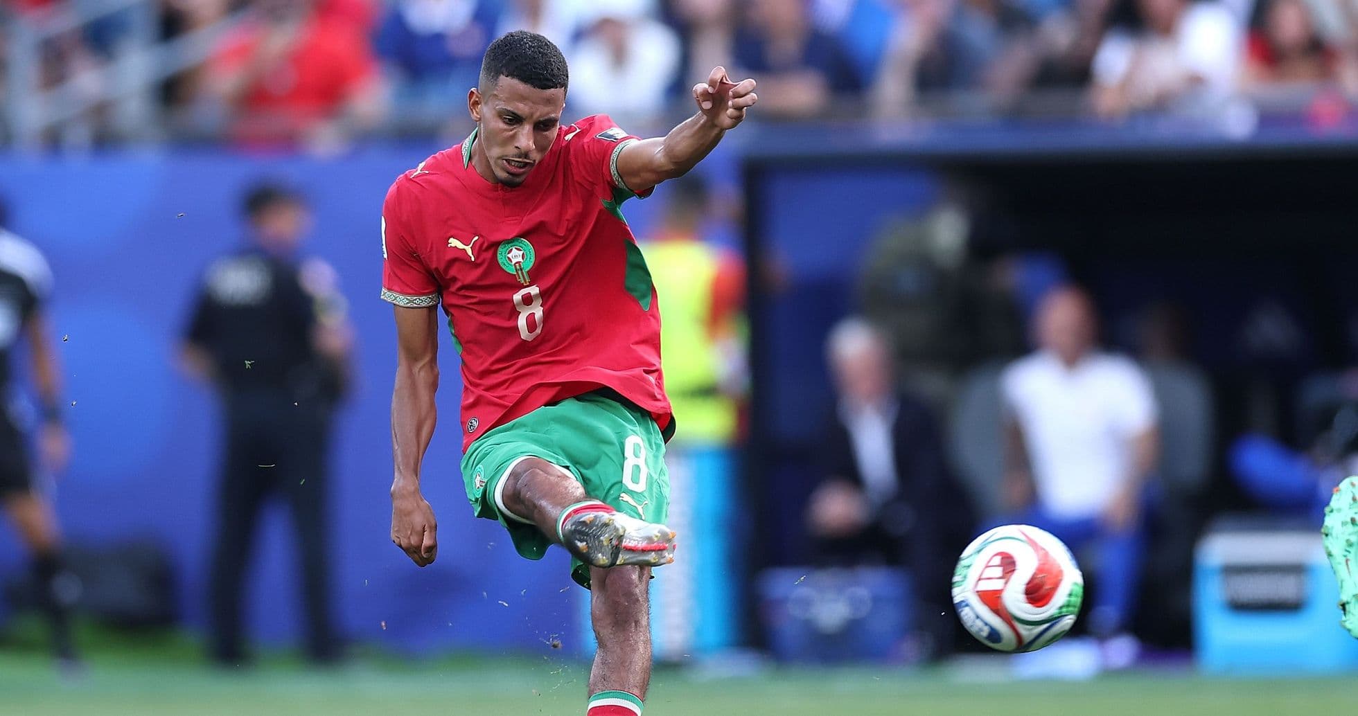 Pourquoi Barcelone tient à recruter Azzedine Ounahi cet été ? Pourquoi Barcelone tient à recruter Azzedine Ounahi cet été ?