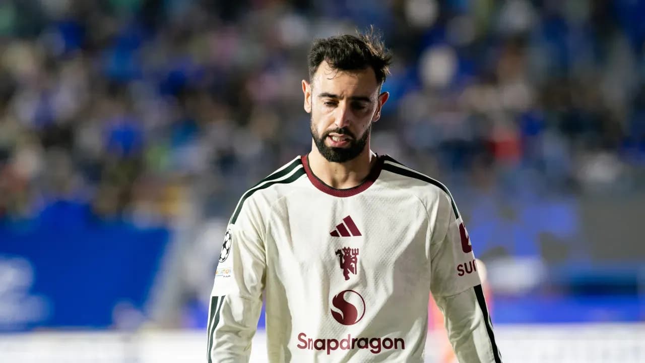 Bruno Fernandes remet en question la tactique de Man United après la défaite contre Como Bruno Fernandes remet en question la tactique de Man United après la défaite contre Como