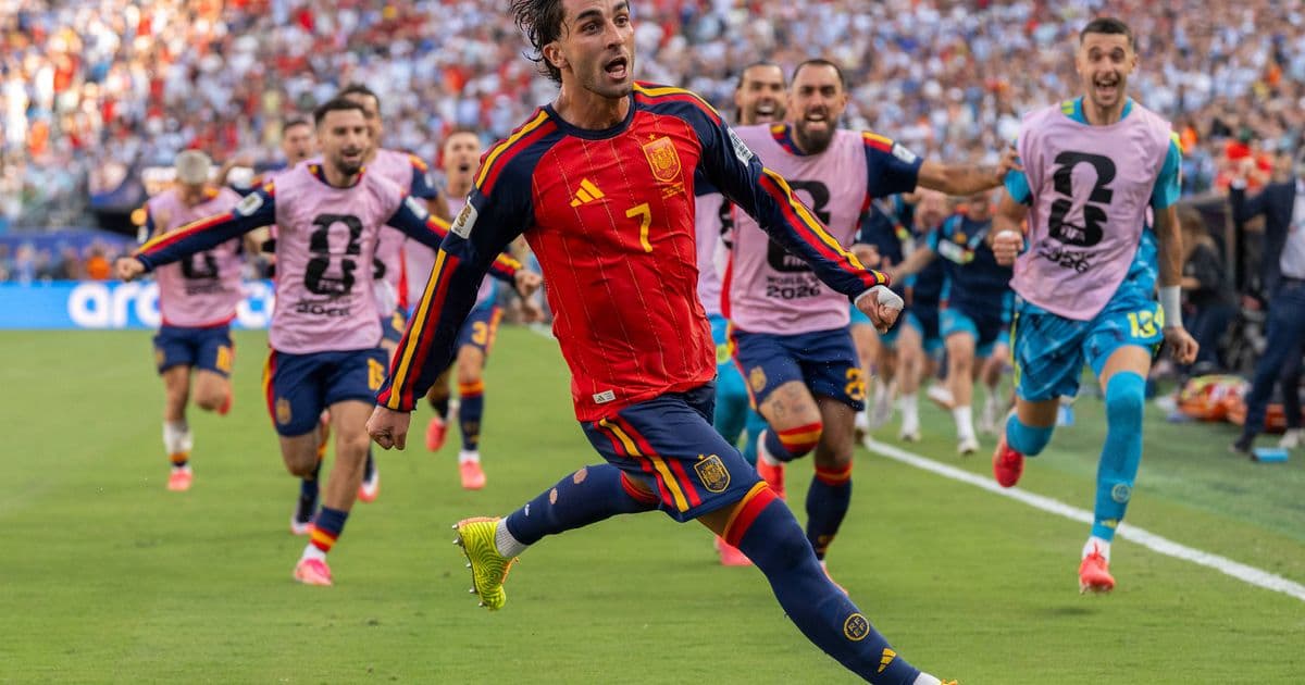 Liverpool envisage de recruter Ferran Torres, héros espagnol du Mondial, dont le contrat avec Barcelone approche de la fin Liverpool envisage de recruter Ferran Torres, héros espagnol du Mondial, dont le contrat avec Barcelone approche de la fin