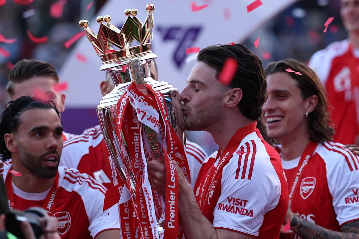 Aperçu de la Premier League 2026-27 : Arsenal défend son titre, nouveaux visages et enjeux du championnat Aperçu de la Premier League 2026-27 : Arsenal défend son titre, nouveaux visages et enjeux du championnat