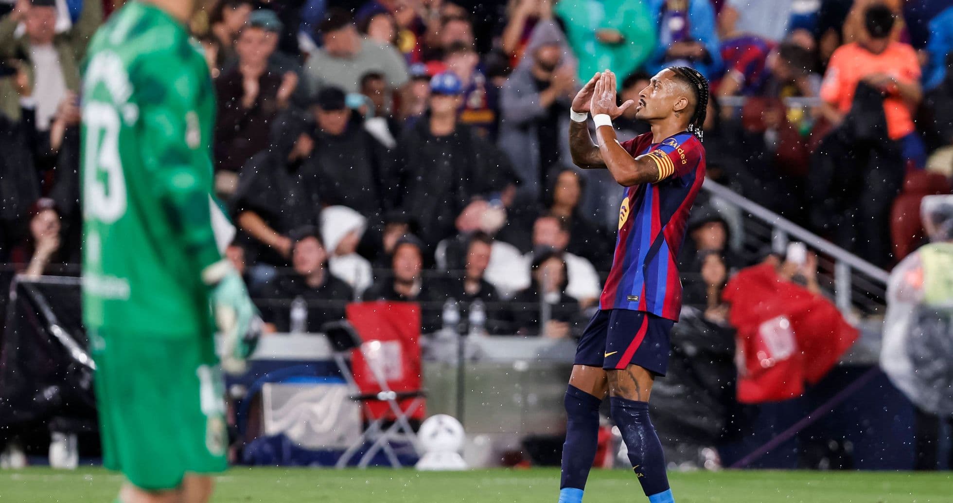 Raphinha brille avec un triplé et dévoile le secret de la série victorieuse du FC Barcelone Raphinha brille avec un triplé et dévoile le secret de la série victorieuse du FC Barcelone