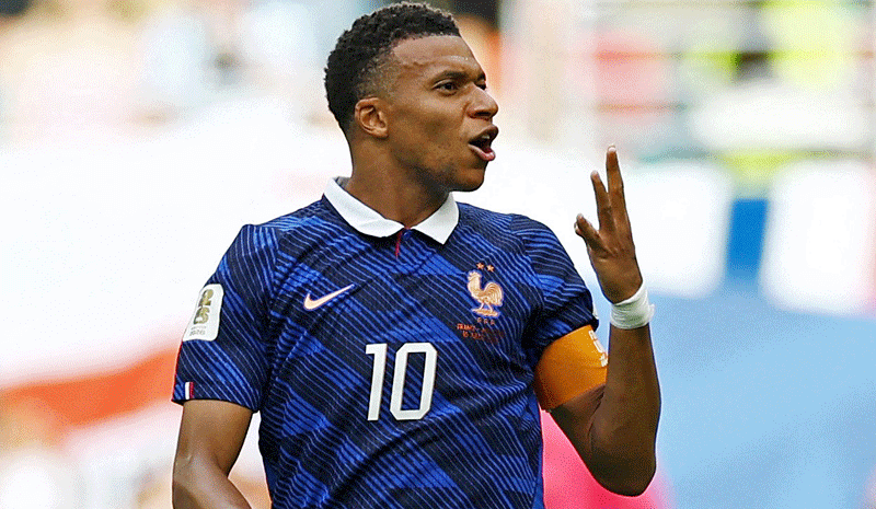 Pronostics du Soulier d'Or pour la Coupe du Monde 2030 : Mbappé et Haaland en tête Pronostics du Soulier d'Or pour la Coupe du Monde 2030 : Mbappé et Haaland en tête