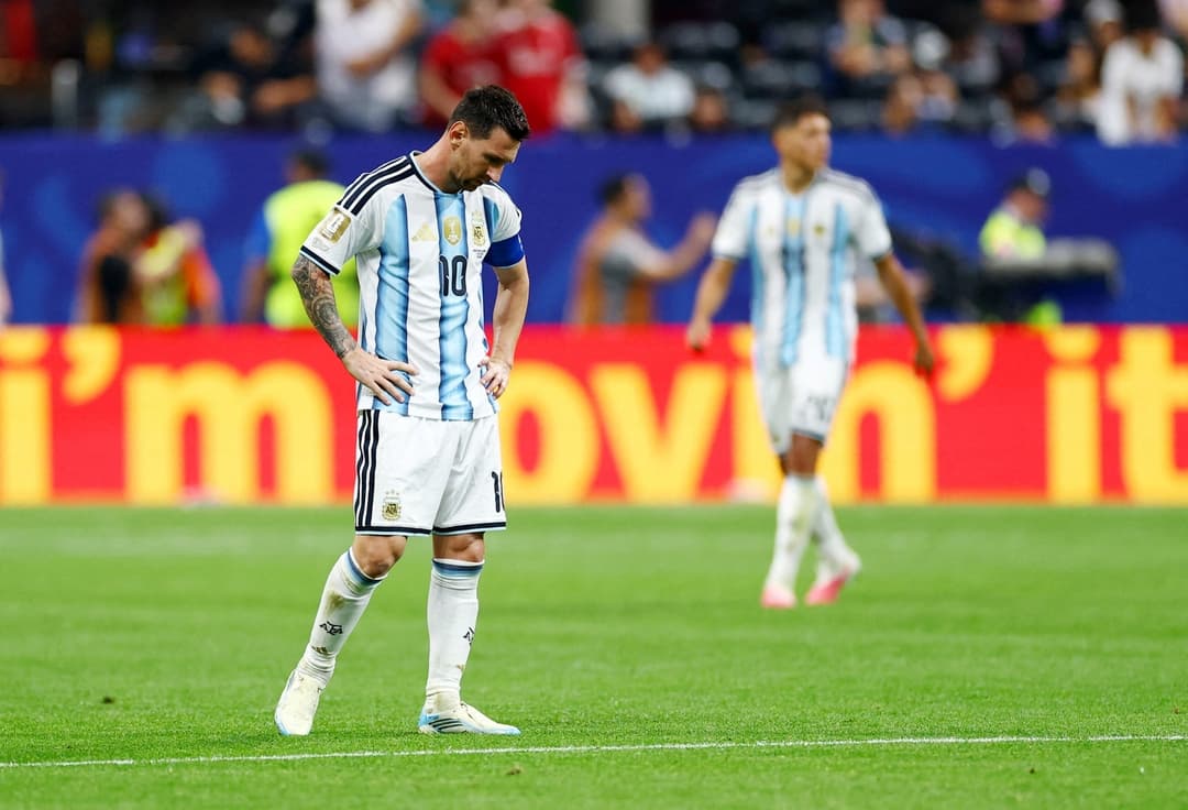 Messi établit un record pour le plus grand nombre de penalties tirés et manqués en Coupe du Monde FIFA Messi établit un record pour le plus grand nombre de penalties tirés et manqués en Coupe du Monde FIFA