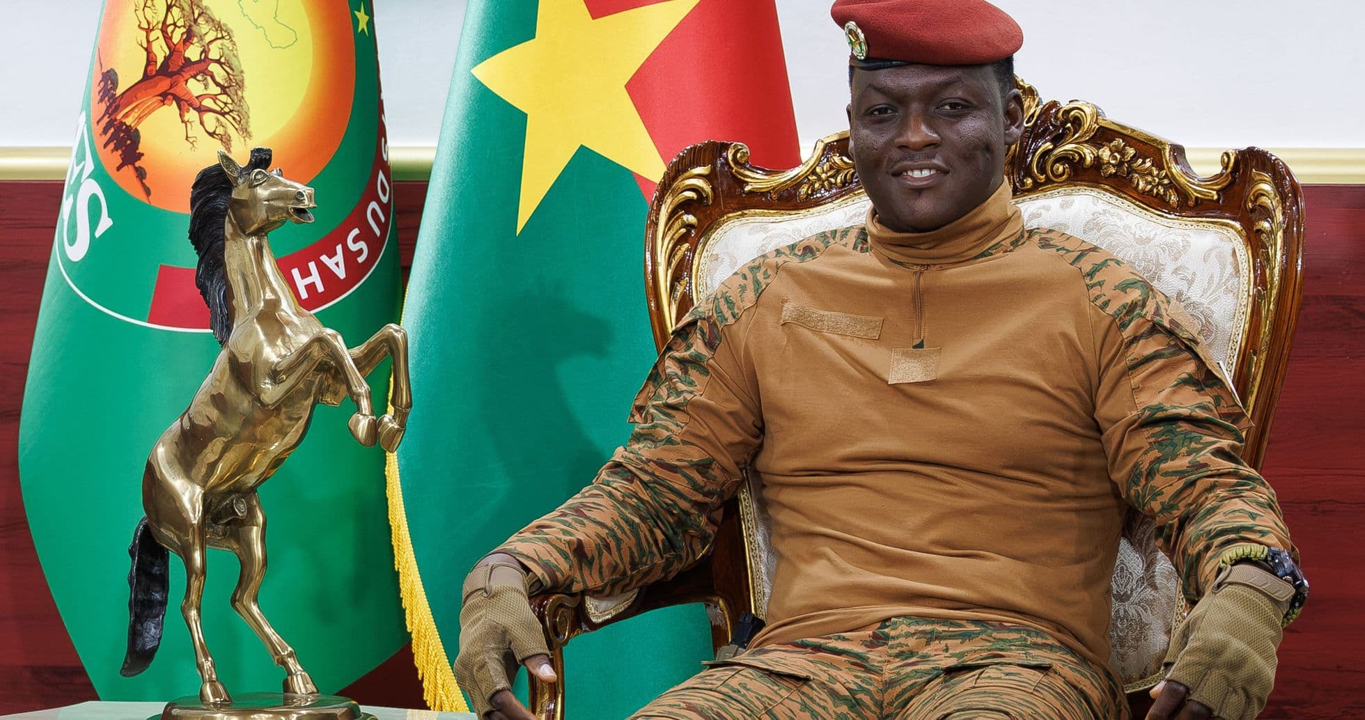 Burkina Faso menacé d'exclusion par la FIFA après les menaces du président Traore suite à la défaite 7-0 contre l'Argentine Burkina Faso menacé d'exclusion par la FIFA après les menaces du président Traore suite à la défaite 7-0 contre l'Argentine
