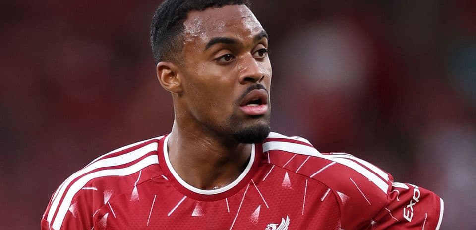 De l'échec à Munich au sommet de la Premier League : Où en est Ryan Gravenberch en 2026 ? De l'échec à Munich au sommet de la Premier League : Où en est Ryan Gravenberch en 2026 ?