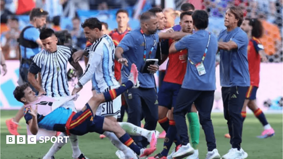 Gavi estime que Paredes ne devrait pas être suspendu après la finale de la Coupe du Monde 2026 Gavi estime que Paredes ne devrait pas être suspendu après la finale de la Coupe du Monde 2026