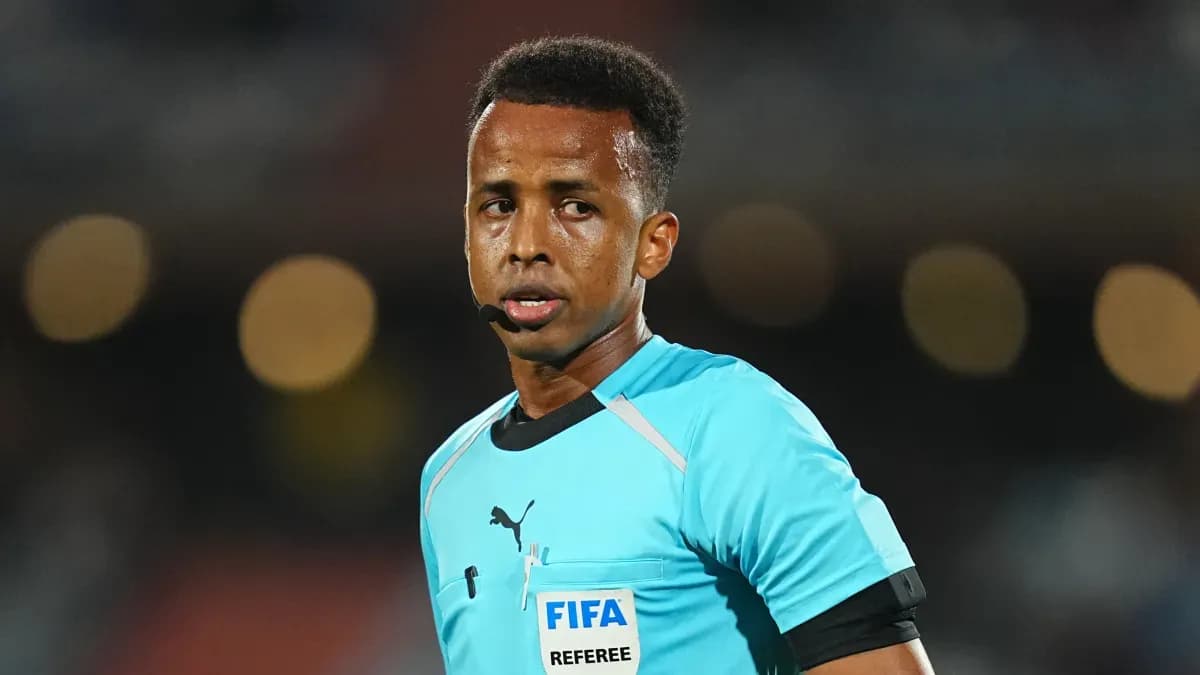 Omar Artan, arbitre du Super Coupe de l'UEFA 2026 après exclusion controversée de la Coupe du Monde Omar Artan, arbitre du Super Coupe de l'UEFA 2026 après exclusion controversée de la Coupe du Monde