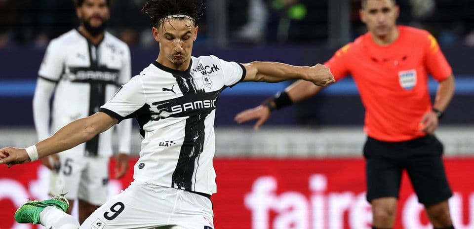 Un record de 34 ans battu en Ligue 1 : Quatre penalties lors d’un match à sept buts, Paris FC surprend Rennes Un record de 34 ans battu en Ligue 1 : Quatre penalties lors d’un match à sept buts, Paris FC surprend Rennes