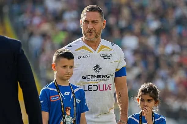 Totti évoque son avenir avec la Roma et ses relations avec les Friedkins Totti évoque son avenir avec la Roma et ses relations avec les Friedkins