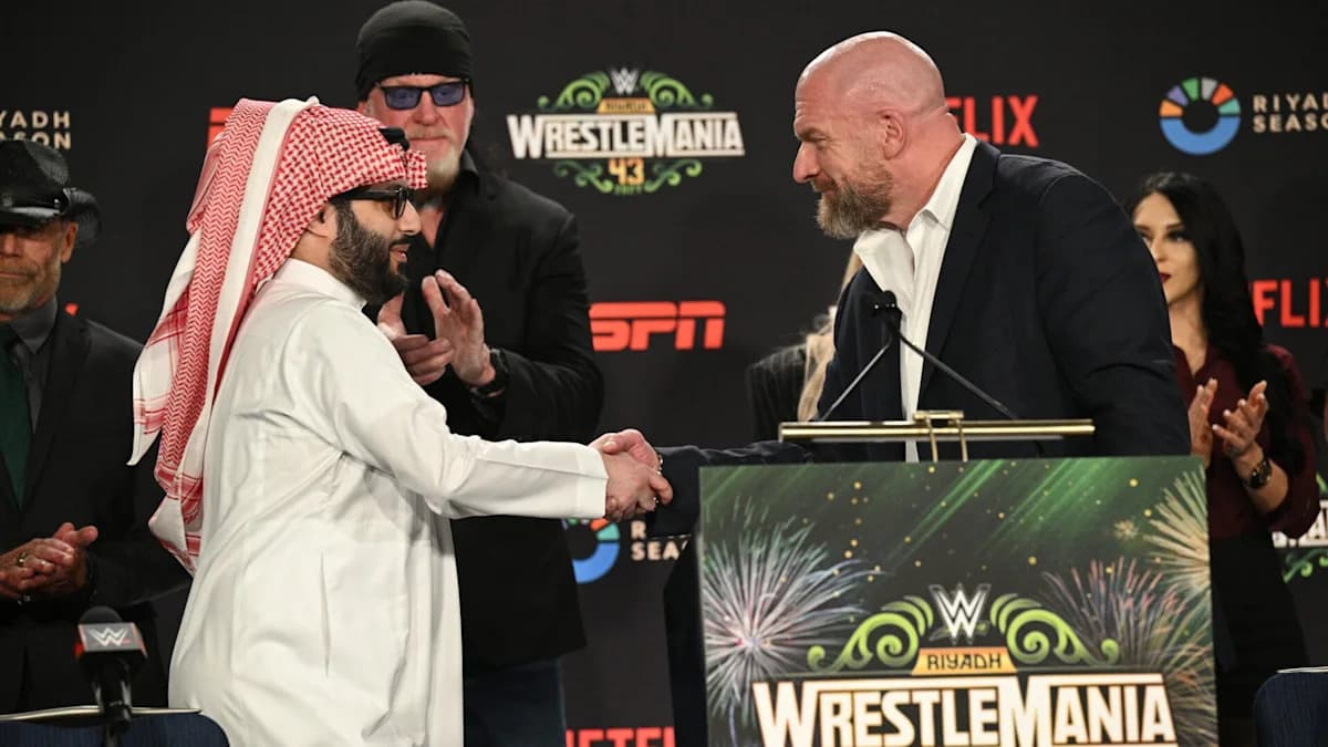 Les dirigeants de la WWE perçoivent le commentaire de Turki Alalshikh sur Canelo Alvarez comme une critique envers TKO Les dirigeants de la WWE perçoivent le commentaire de Turki Alalshikh sur Canelo Alvarez comme une critique envers TKO
