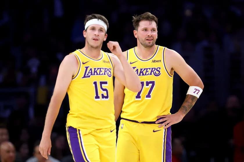 Luka Doncic et Austin Reaves brillent dans la victoire des Lakers en présaison Luka Doncic et Austin Reaves brillent dans la victoire des Lakers en présaison