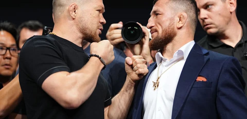 Petr Yan affirme avoir brisé Merab Dvalishvili lors de leur dernier combat Petr Yan affirme avoir brisé Merab Dvalishvili lors de leur dernier combat