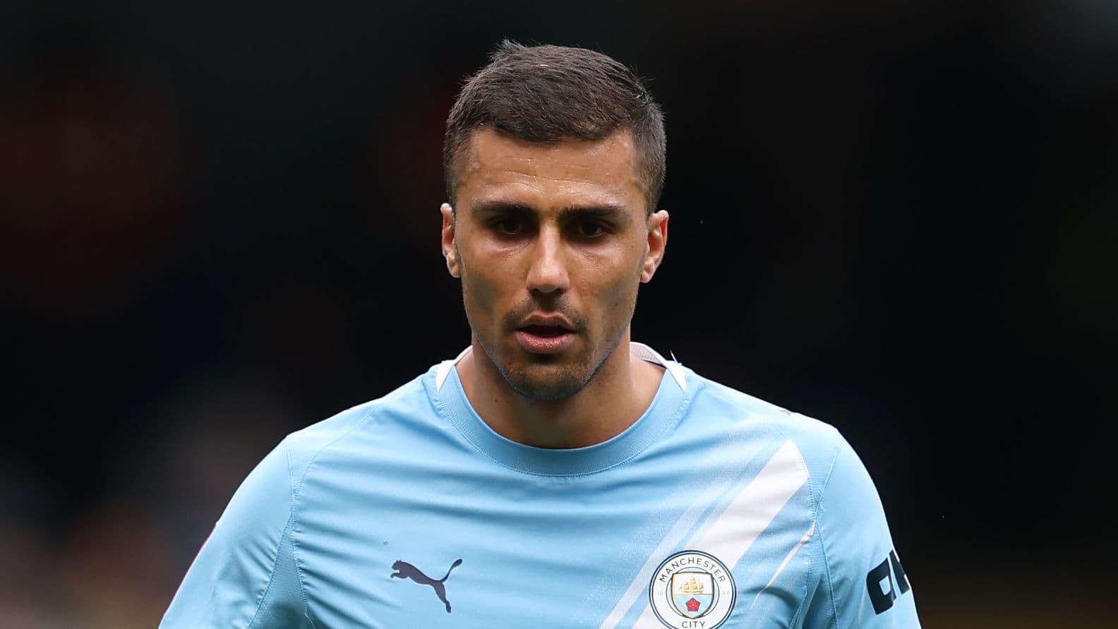 Rodri arrive à Barcelone pour finaliser son transfert majeur depuis Manchester City Rodri arrive à Barcelone pour finaliser son transfert majeur depuis Manchester City