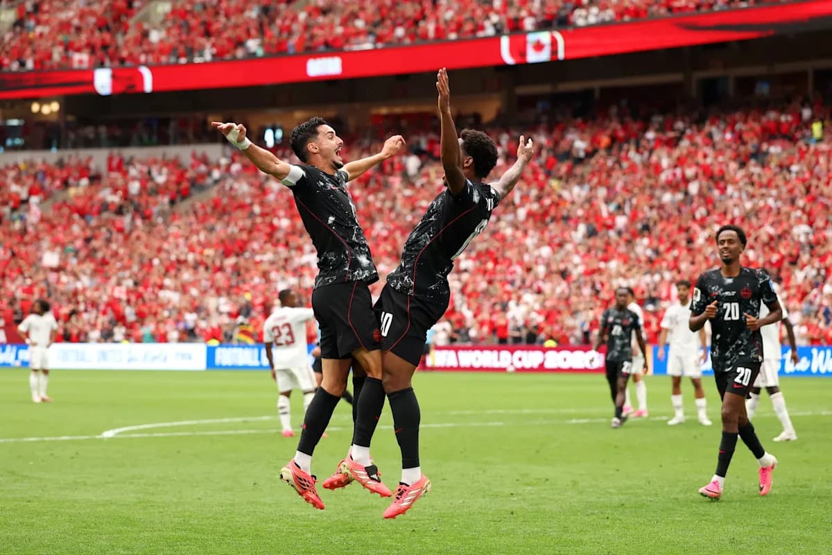 Canada écrase le Qatar 6-0 et s'approche des huitièmes de finale de la Coupe du Monde Canada écrase le Qatar 6-0 et s'approche des huitièmes de finale de la Coupe du Monde